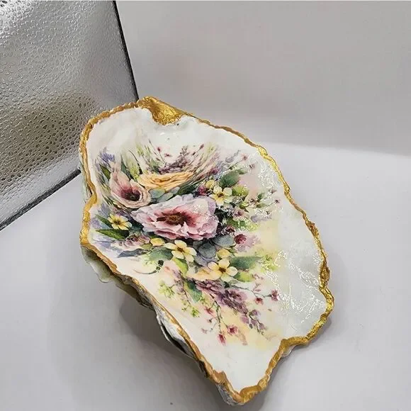 DECOUPAGE HUGE OYSTER SHELL - Picture 3 of 3